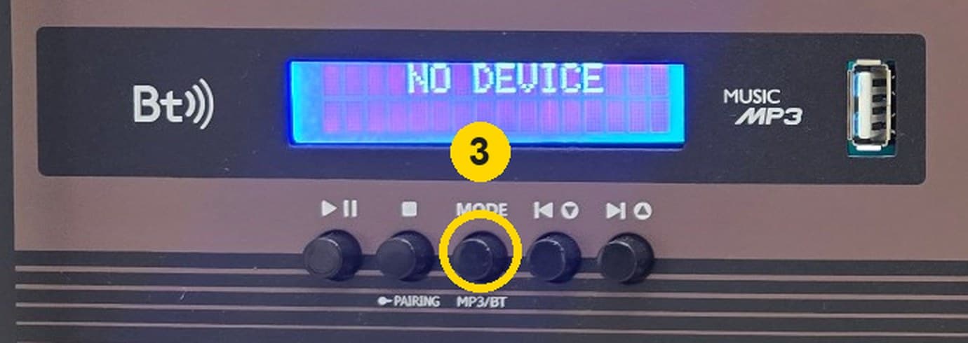 앰프 화면 아래 버튼 5개 — 왼쪽에서 3번째가 MODE 버튼